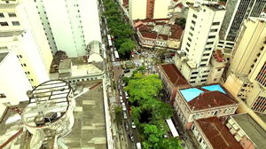 2017-03-15-Cidade-de-Petropolis-na-hora-do-rush-thumbvideo.png