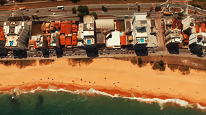 2017-03-23-Praia-dos-Cavaleiros-com-vista-para-a-cidade-thumbvideo.png
